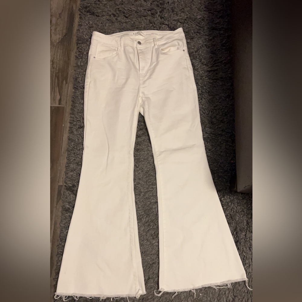 White Flare jeans. Risen Brand